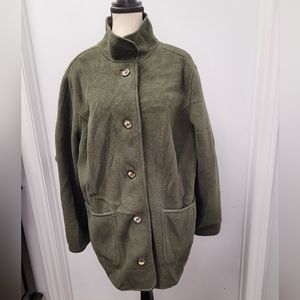 L. L. Bean Size XL Petite Green Fleece Button Up Jacket